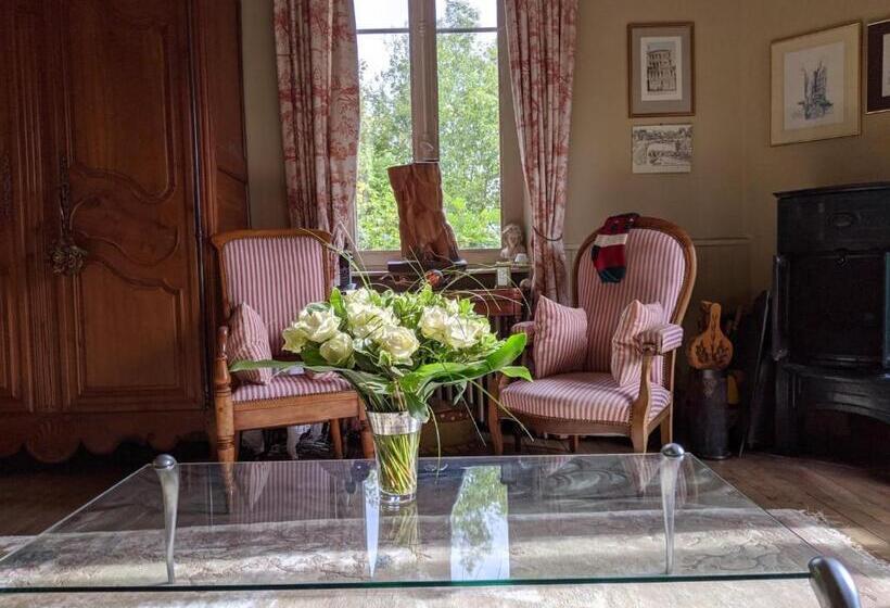 مبيت وإفطار Strawberry Hill