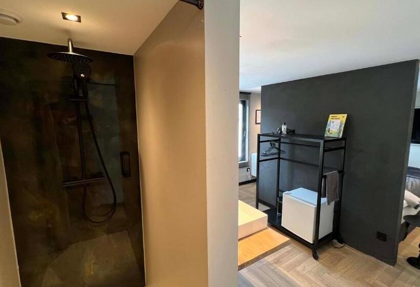 تختخواب و صبحانه Boutique Hotel Le Faucon