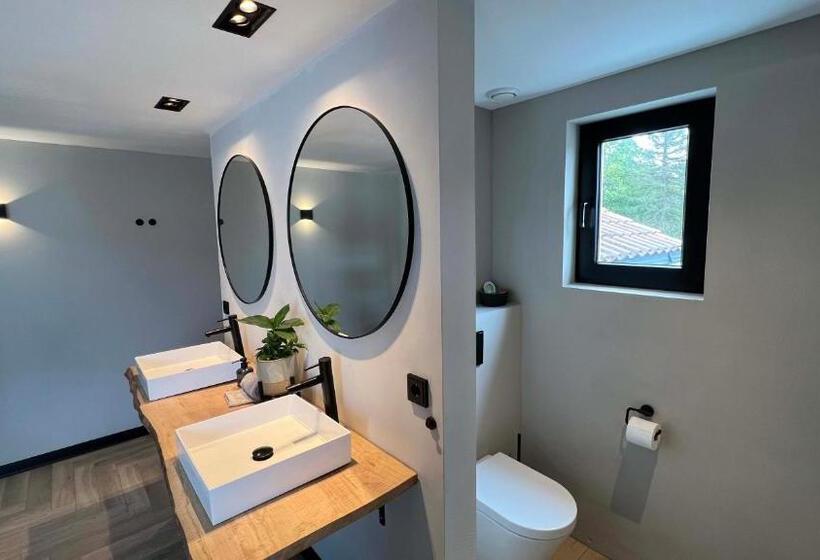 تختخواب و صبحانه Boutique Hotel Le Faucon