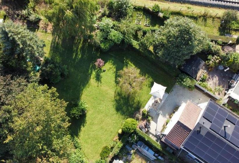 تختخواب و صبحانه Boutique Hotel Le Faucon