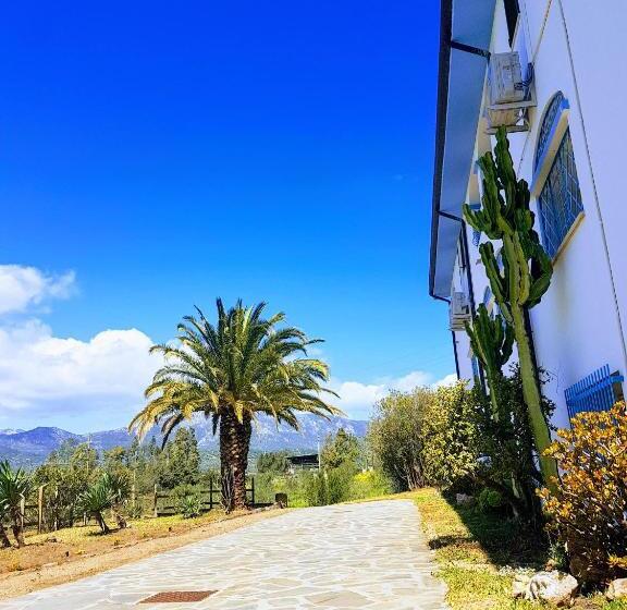 فندق Agriturismo Palas De Serra Country Resort