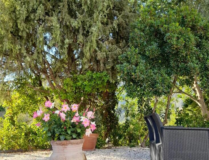 فندق Agriturismo Palas De Serra Country Resort