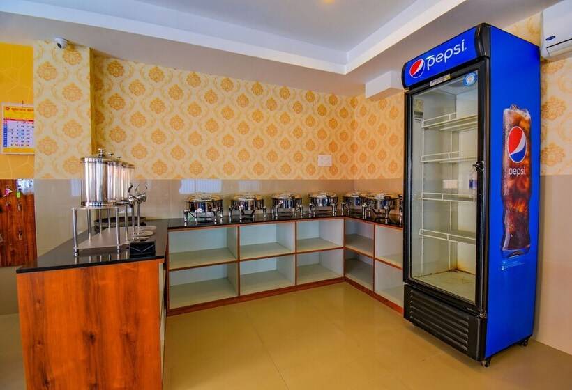 Fabhotel Empire Executive Nr Hanging Bridge Pune