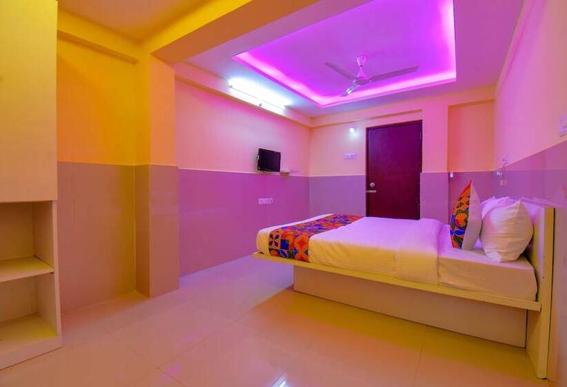 Fabhotel Empire Executive Nr Hanging Bridge Pune