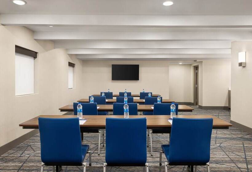 ホテル Holiday Inn Express & Suites Evansville Downtown, An Ihg