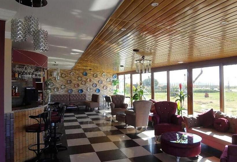 Linda Butik Otel Gümüldür