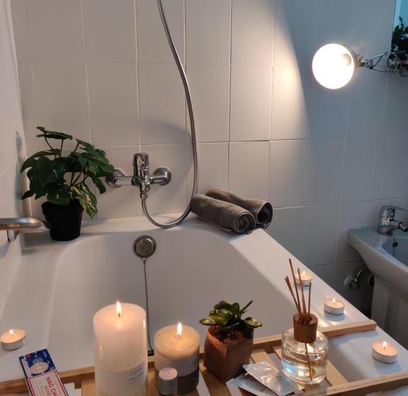 Luxury Apartment With Pool View