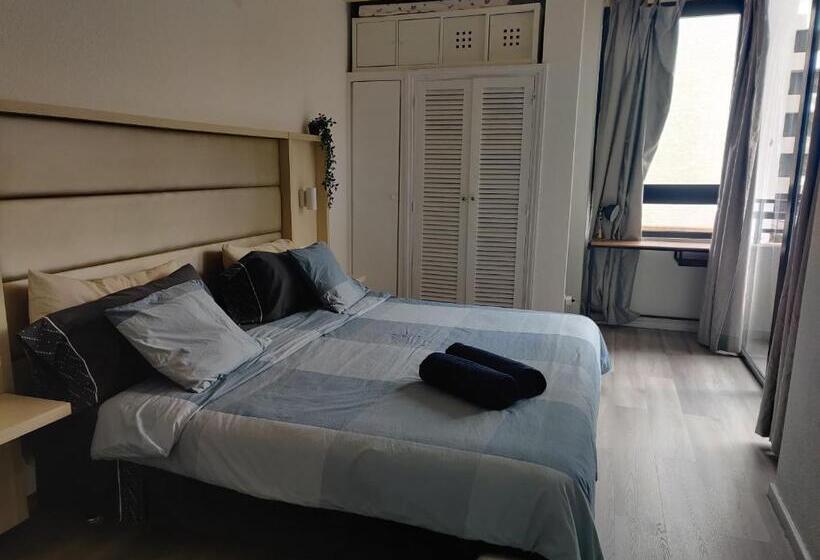 Luxury Apartment With Pool View