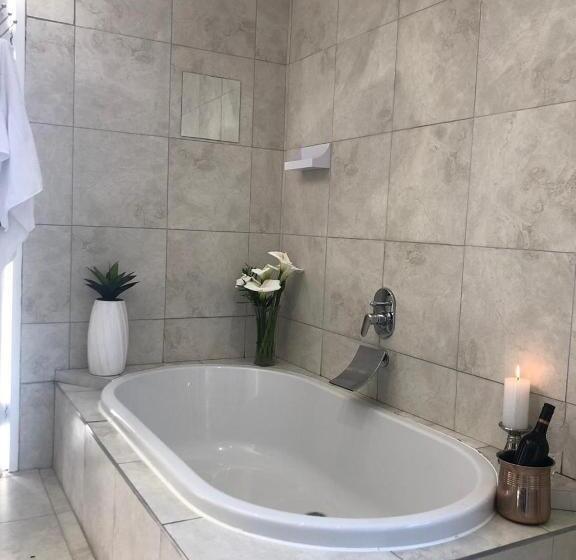 膳宿费 18 On Thesen