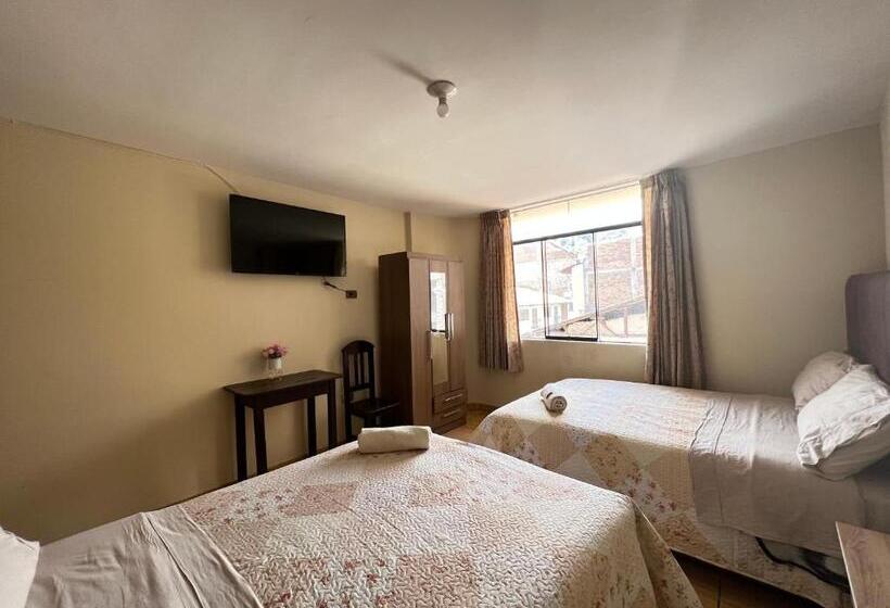 پانسیون Antara Hostal