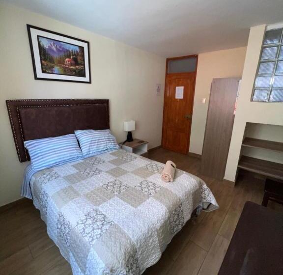 پانسیون Antara Hostal