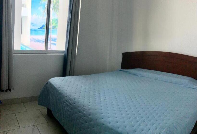 膳宿费 Bravo Surf Camp Punta Rocas