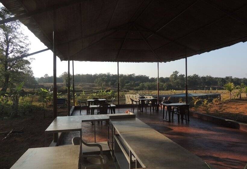 פנסיון Room In Farmhouse   Dandeli   Aura Jungle Stay