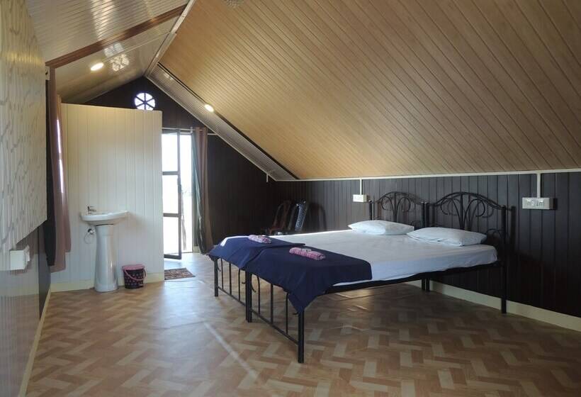 膳宿费 Room In Farmhouse   Dandeli   Aura Jungle Stay