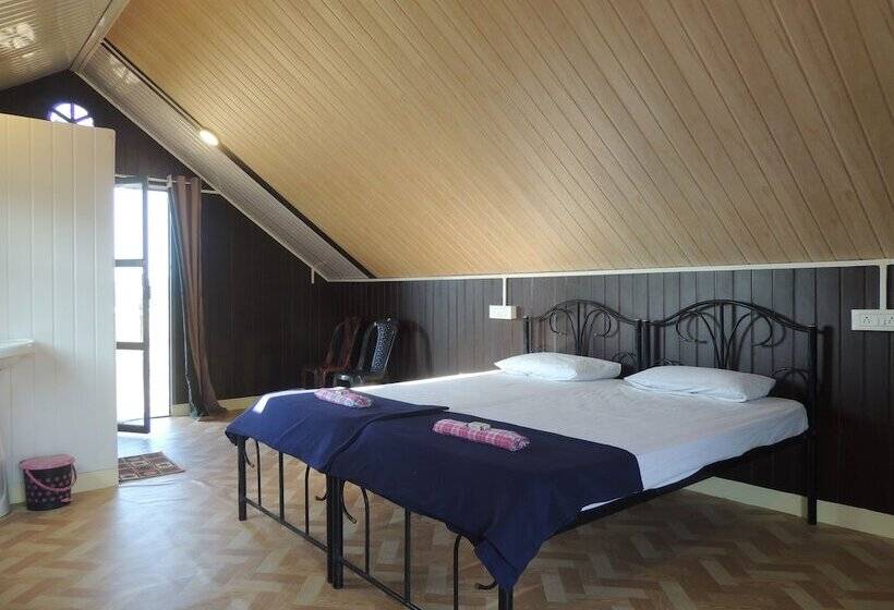 פנסיון Room In Farmhouse   Dandeli   Aura Jungle Stay