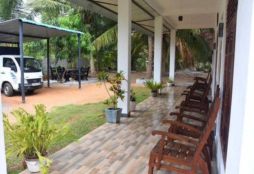 Пансион Wilpattu Lakwin Guest