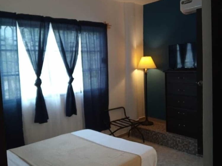 فندق صغير Antique Guest House Fundidora