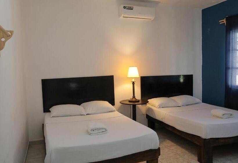 فندق صغير Antique Guest House Fundidora