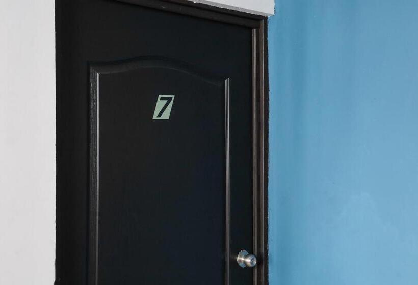 فندق صغير Antique Guest House Fundidora