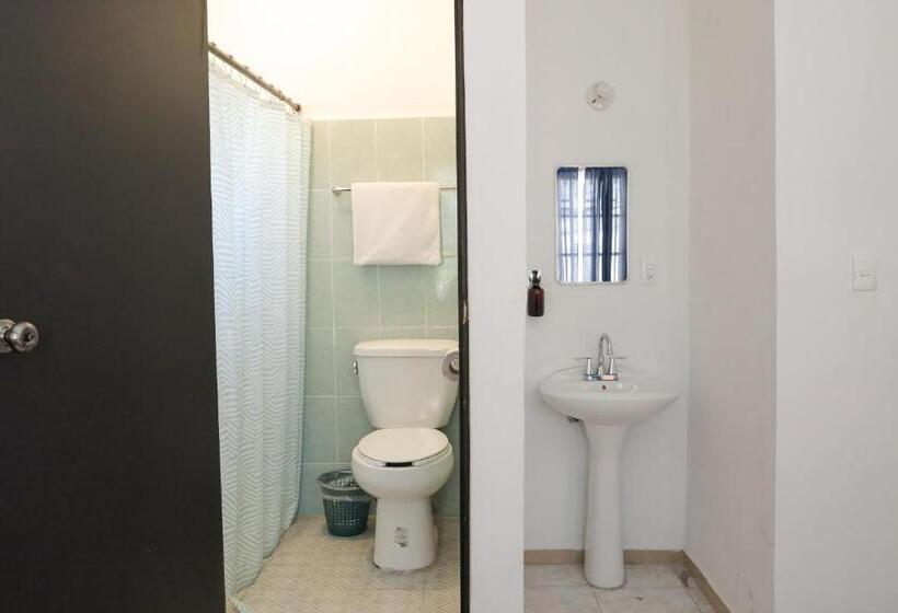 فندق صغير Antique Guest House Fundidora