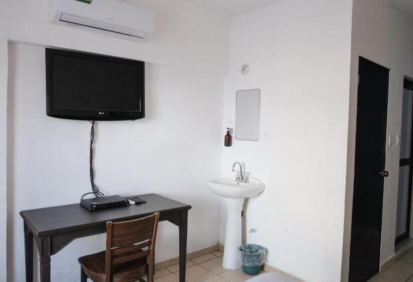 فندق صغير Antique Guest House Fundidora