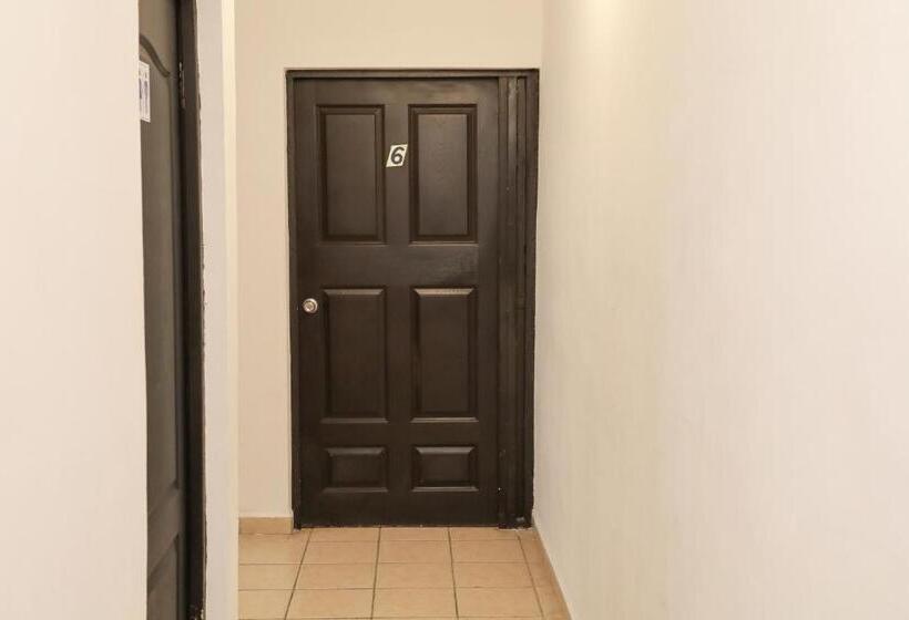 فندق صغير Antique Guest House Fundidora