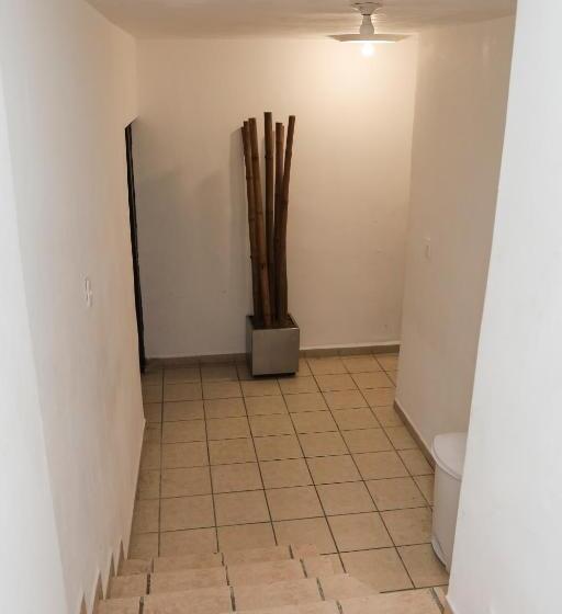 فندق صغير Antique Guest House Fundidora