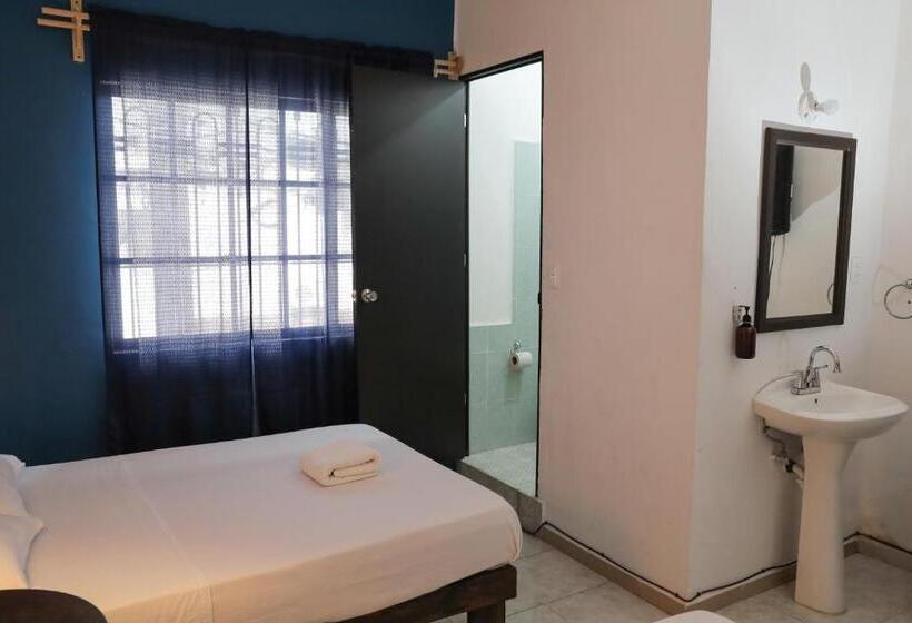 فندق صغير Antique Guest House Fundidora