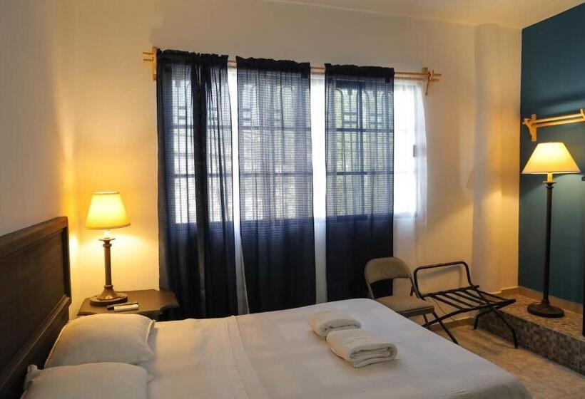 فندق صغير Antique Guest House Fundidora