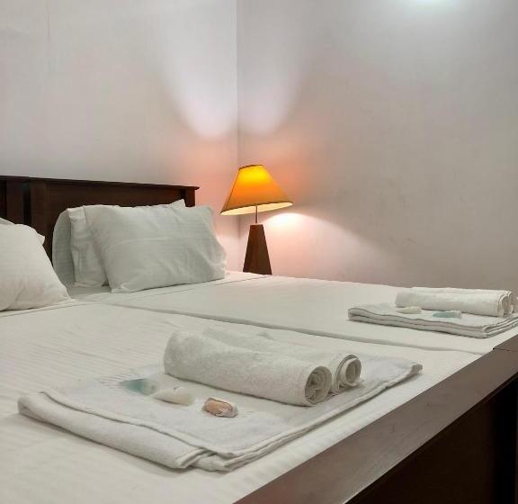 הוסטל Blue Bird Apartment