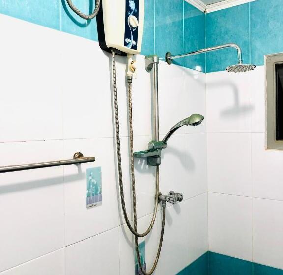 הוסטל Blue Bird Apartment