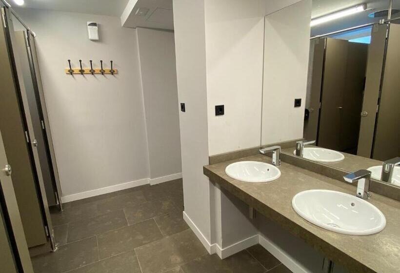 הוסטל Zarautz Surf House