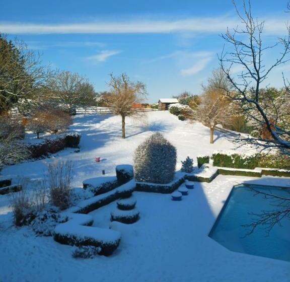 ベッドアンドブレックファースト Au Bout De Mes Rêves