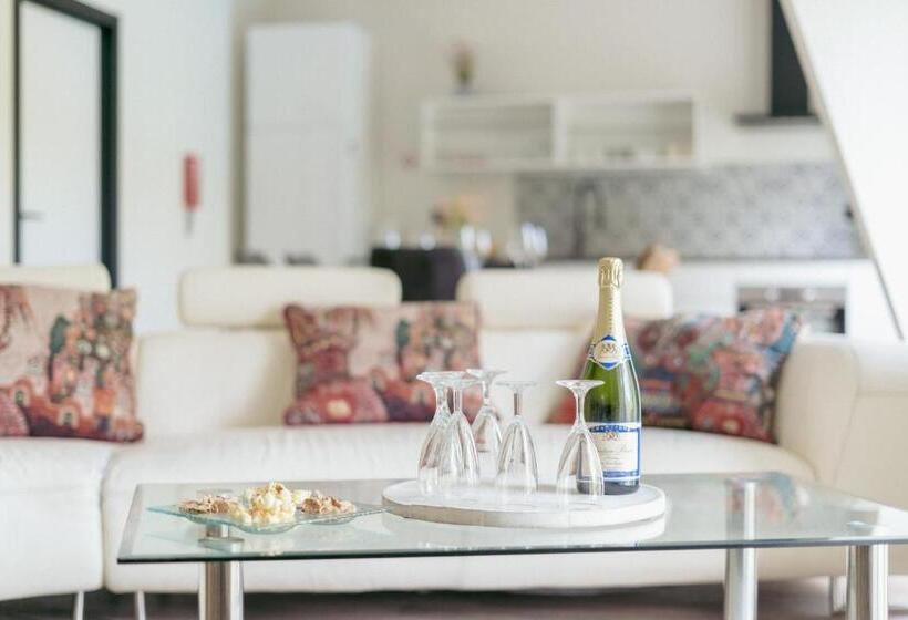 ベッドアンドブレックファースト Au Bout De Mes Rêves