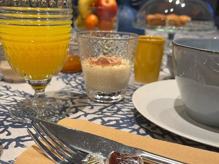 ベッドアンドブレックファースト Chez Béa