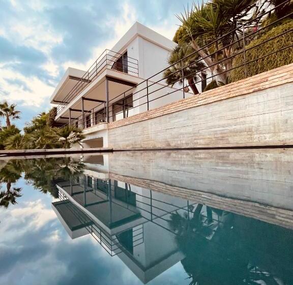 تختخواب و صبحانه El Jardin Botánico Villa Luz