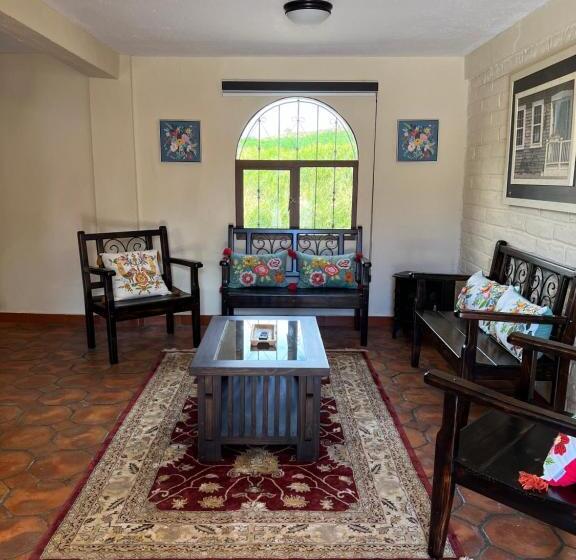 مبيت وإفطار Hacienda Santa Ana Lodging