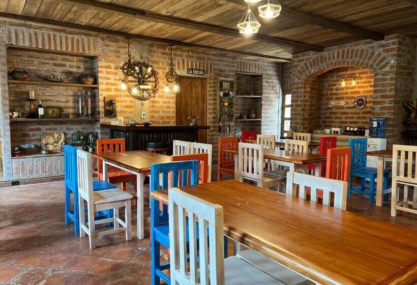 مبيت وإفطار Hacienda Santa Ana Lodging