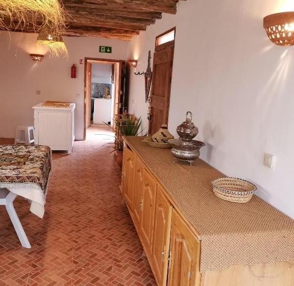 ベッドアンドブレックファースト Ksar Montana Hôtel, Chambres Piscine