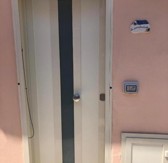 민박 La Scarafocchiola