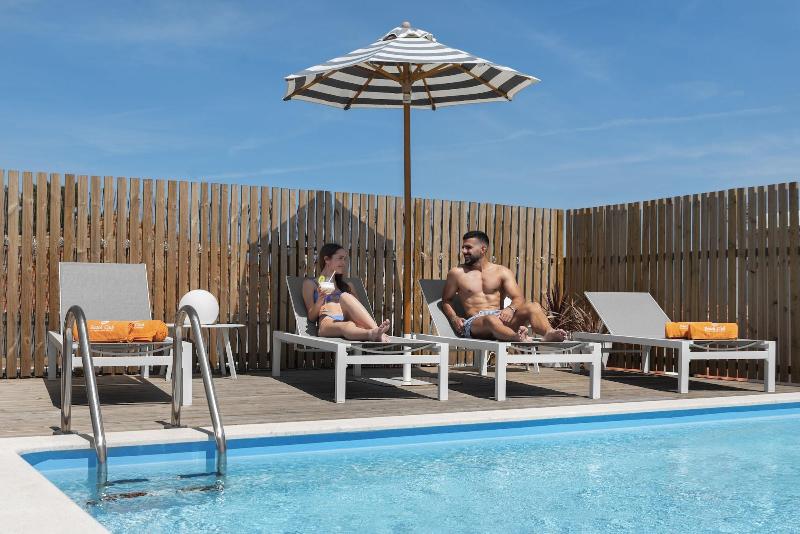 تختخواب و صبحانه Lazy Days   Adults Only   Duna Parque Resorts & Hotels