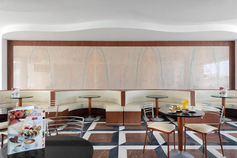 ベッドアンドブレックファースト Lazy Days   Adults Only   Duna Parque Resorts & Hotels