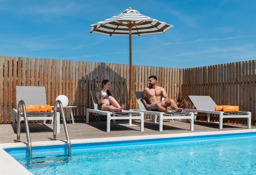 تختخواب و صبحانه Lazy Days   Adults Only   Duna Parque Resorts & Hotels