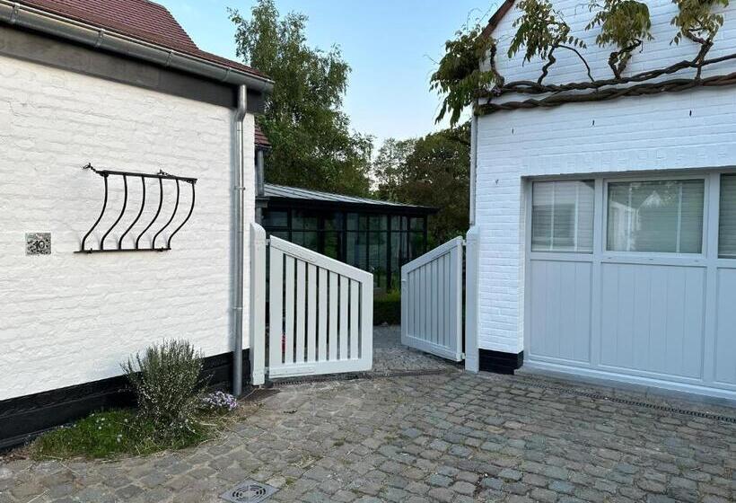 مبيت وإفطار Le Cottage