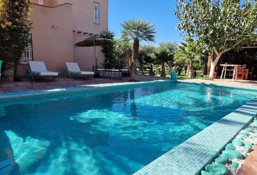 تختخواب و صبحانه Manzal Lahbab