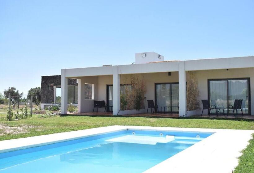 צימר Villa Mendotza