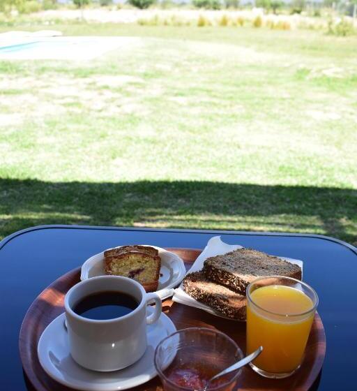 تختخواب و صبحانه Villa Mendotza