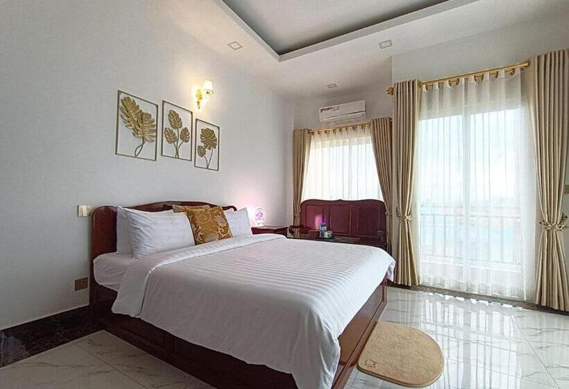 Bella Hotel Kampot