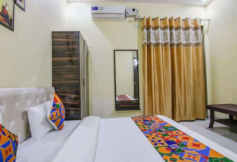 Fabhotel Pushp Kunj