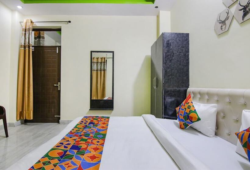 Fabhotel Pushp Kunj